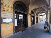 ESPOSIZIONE SENSORIALE DI SPEZIE IN FARMACIA