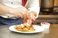 L'olio, il cuore della cucina mediterranea